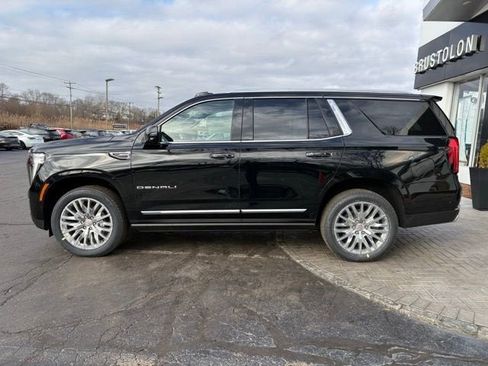 New 2026 GMC Yukon Denali image 7