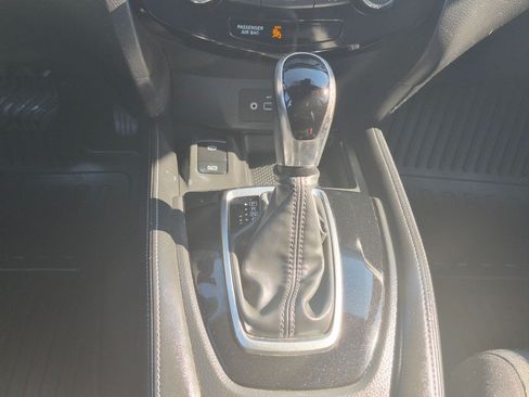 Used 2018 Nissan Rogue SL w/ Premium Package AWD/4WD image 29