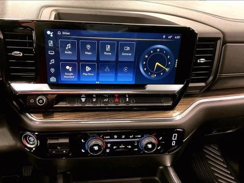 Used 2024 Chevrolet Silverado 3500 LT w/ Convenience Package image 27