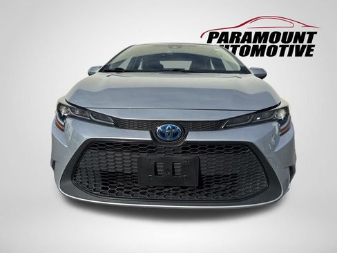 Used 2022 Toyota Corolla LE image 2