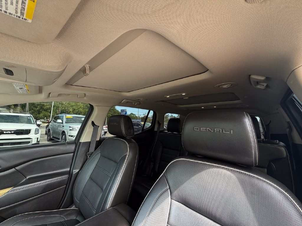 Used 2018 GMC Acadia Denali w/ Technology Package FWD image 34