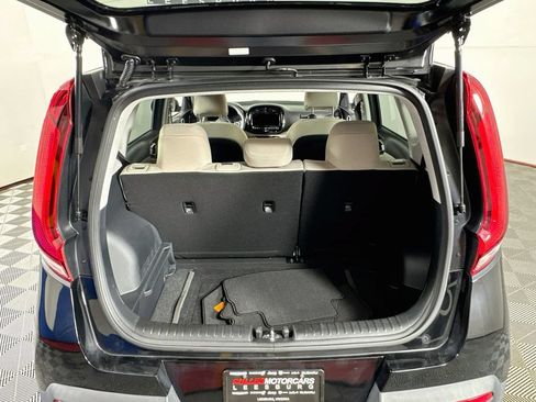 Used 2022 Kia Soul S FWD image 24