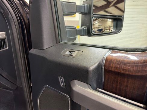 Used 2017 Ford F250 Platinum w/ Platinum Ultimate Package image 45