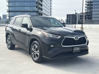 Used 2021 Toyota Highlander XLE video 1
