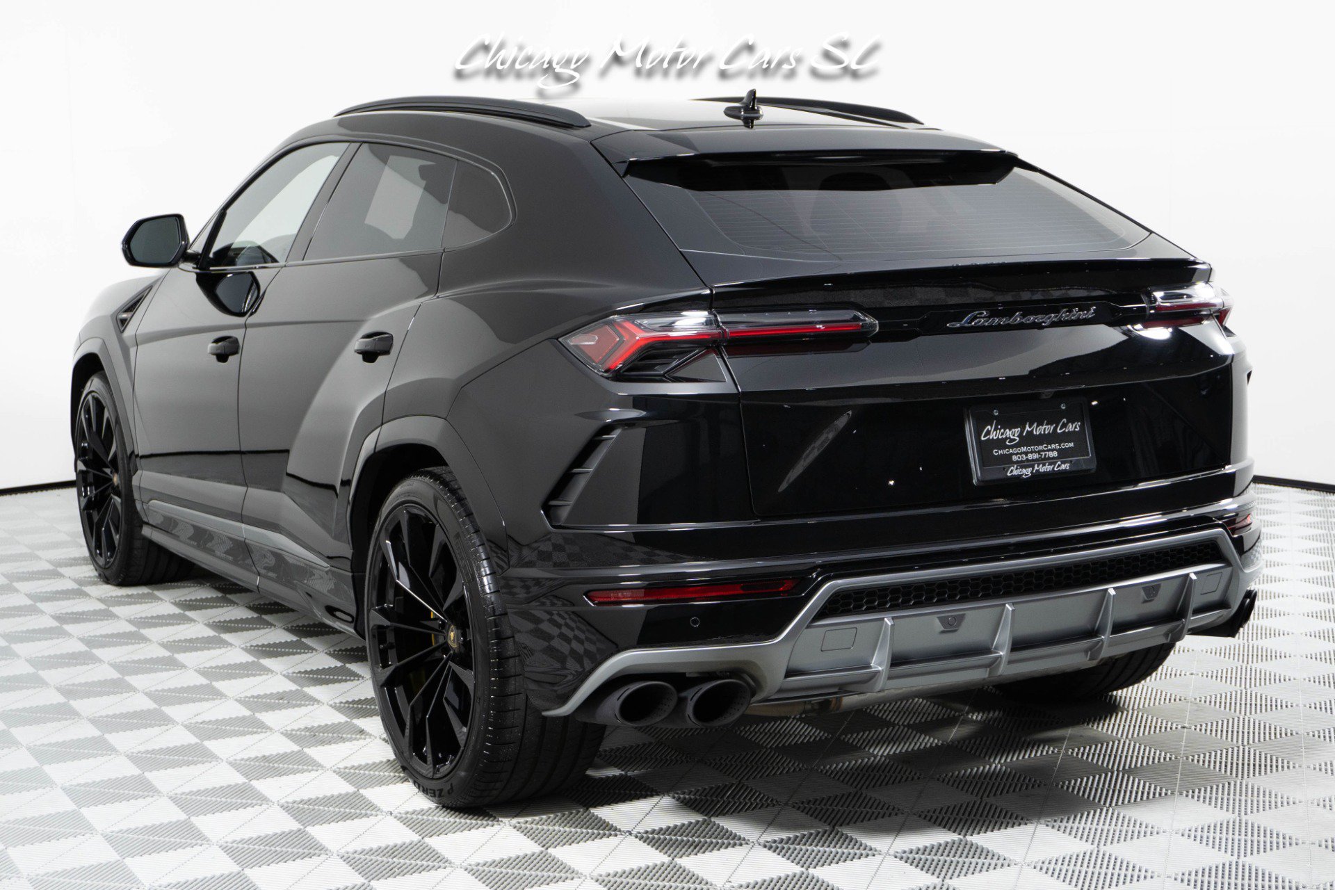 Used 2021 Lamborghini Urus AWD/4WD image 13