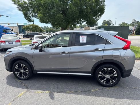 Used 2020 Mitsubishi Eclipse Cross SEL FWD image 5