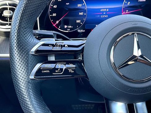 Certified 2025 Mercedes-Benz CLE 300 4MATIC Coupe image 23