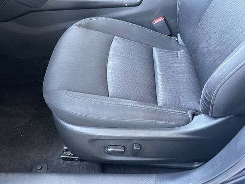 Used 2023 Nissan Altima 2.5 SV FWD image 12