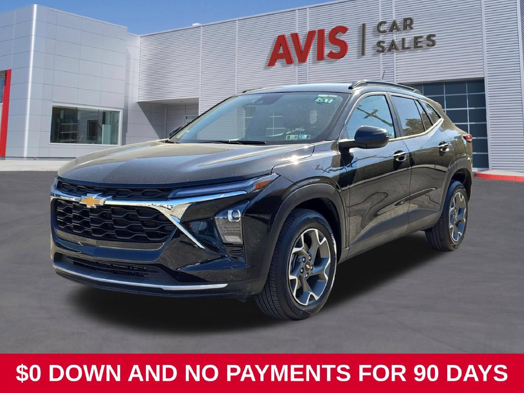 Used 2026 Chevrolet Trax LT FWD image 1