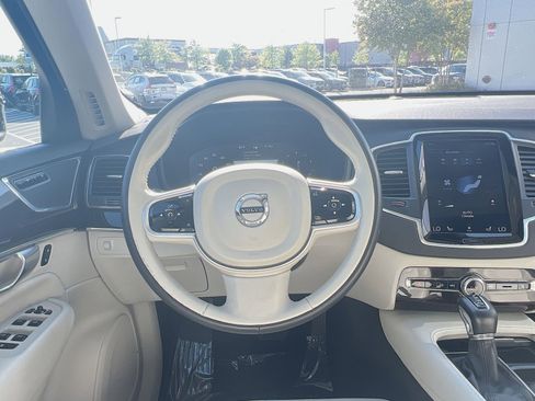 Used 2019 Volvo XC90 T6 Momentum w/ Advanced Package AWD/4WD image 16