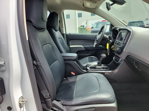 Used 2018 Chevrolet Colorado W/T w/ WT Convenience Package RWD image 18