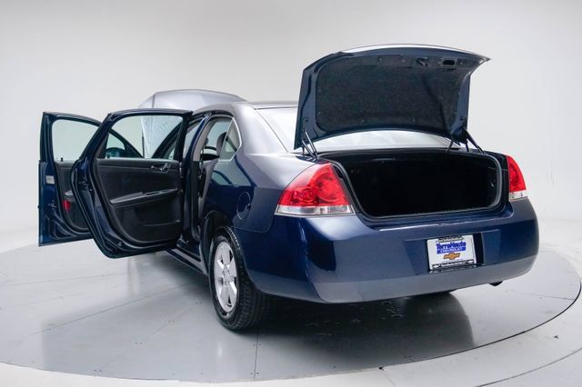 Used 2010 Chevrolet Impala LT FWD image 19