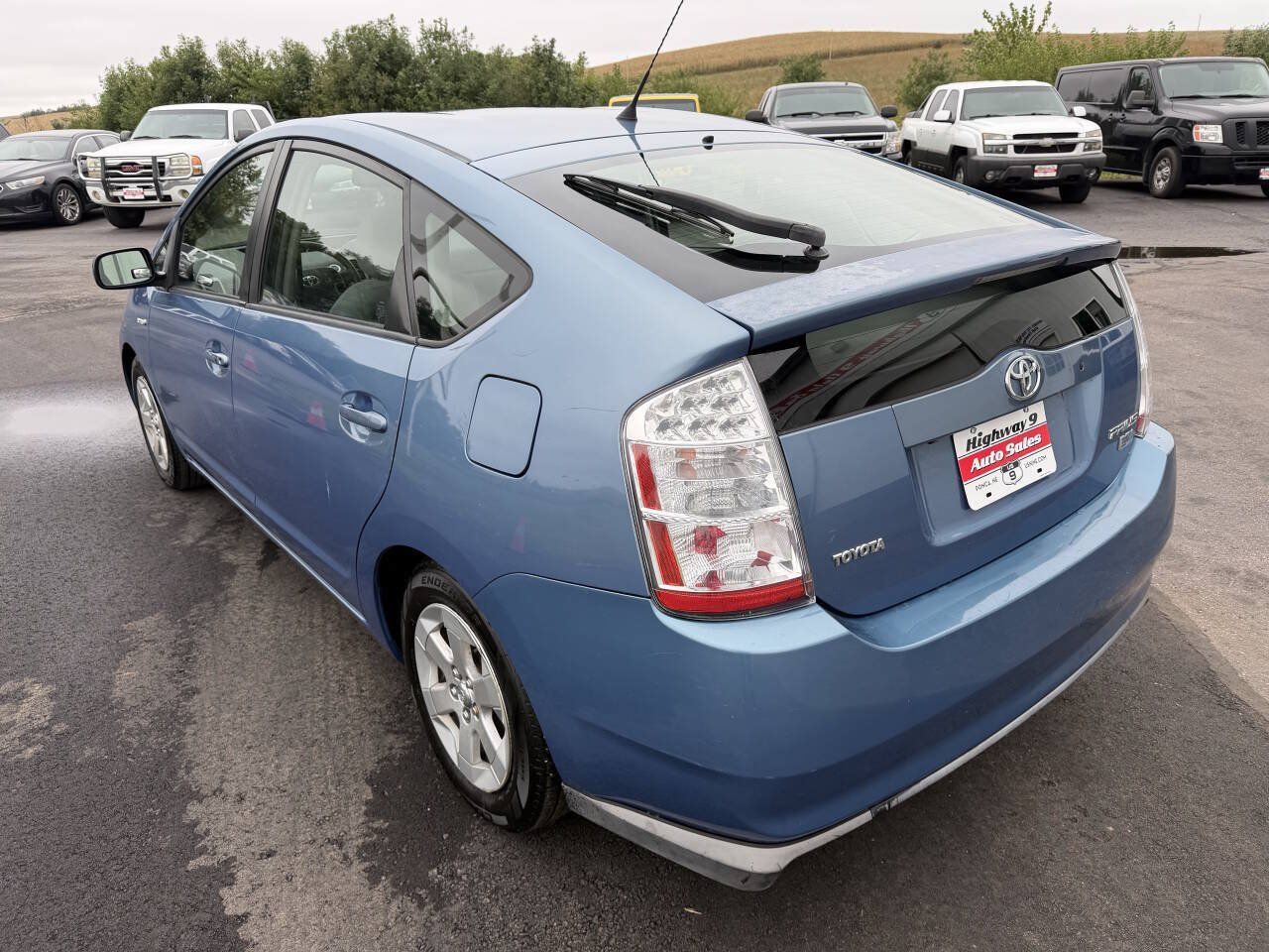 Used 2007 Toyota Prius w/ Pkg 3 FWD image 3