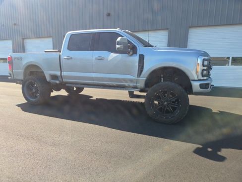 Used 2023 Ford F250 Lariat w/ Tremor Off-Road Package AWD/4WD image 22