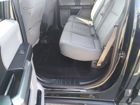 Used 2017 Ford F150 XLT image 15