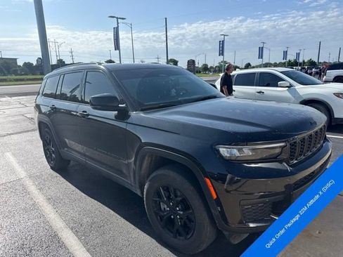 Used 2024 Jeep Grand Cherokee L Altitude AWD/4WD image 3