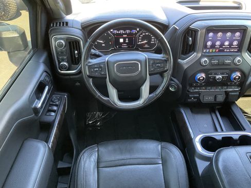 Used 2020 GMC Sierra 2500 Denali w/ Denali Ultimate Package AWD/4WD image 24