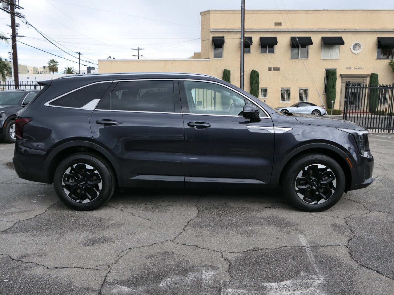 Certified 2026 Kia Sorento S FWD image 2