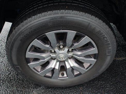 Used 2022 Toyota Tacoma Limited image 29