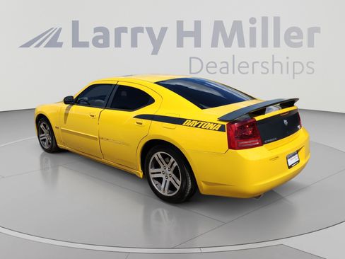 Used 2006 Dodge Charger R/T RWD image 3