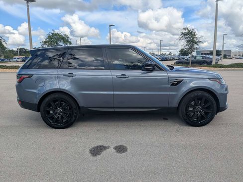 Used 2022 Land Rover Range Rover Sport SE AWD/4WD image 4