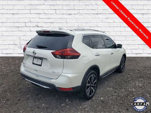Used 2019 Nissan Rogue SL w/ Premium Package image 2