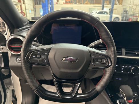 Used 2024 Chevrolet Trax RS w/ Driver Confidence Package image 15