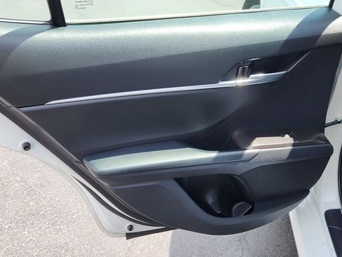 Certified 2022 Toyota Camry LE FWD image 19