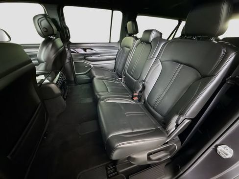 Used 2023 Jeep Wagoneer L 4WD image 24