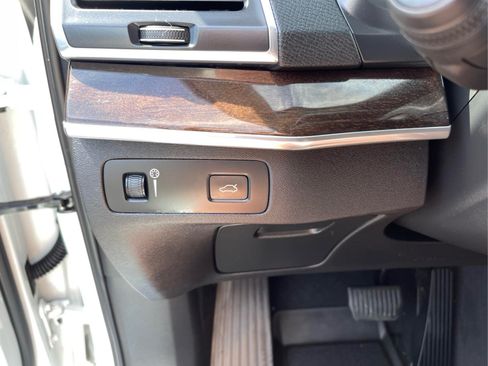 Used 2019 Volvo XC90 T6 Momentum AWD/4WD image 21