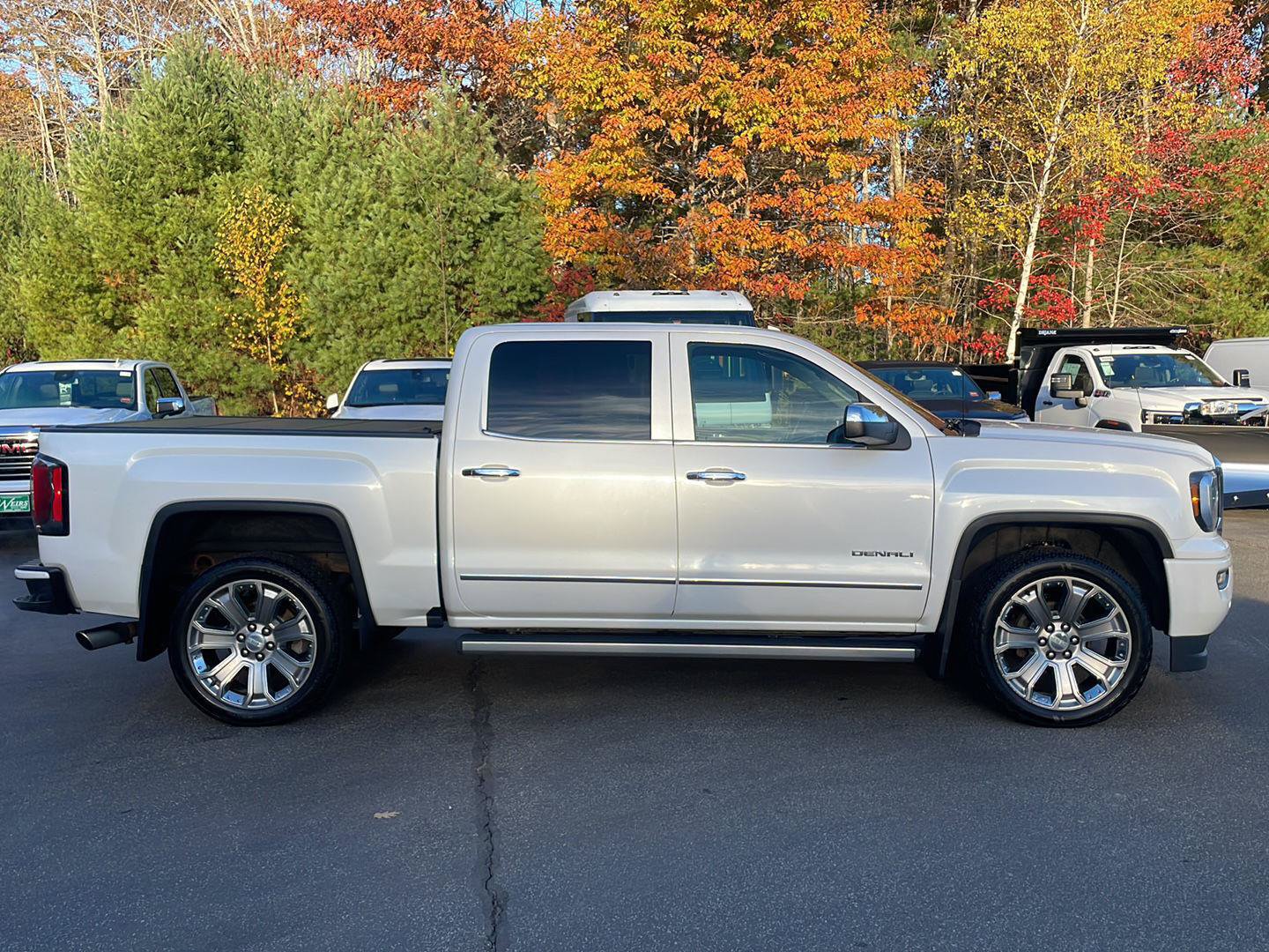 Used 2017 GMC Sierra 1500 Denali w/ Denali Ultimate Package AWD/4WD image 4