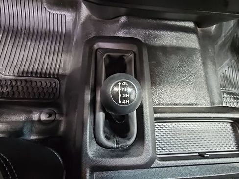 Used 2024 RAM 2500 Tradesman w/ Chrome Appearance Group image 20