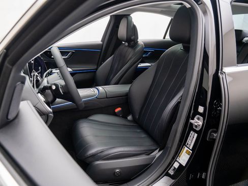 New 2026 Mercedes-Benz E 350 4MATIC Sedan image 17