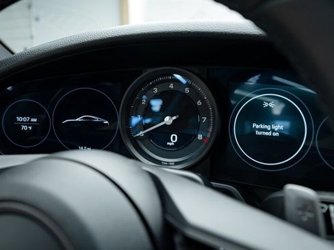 Used 2020 Porsche 911 Carrera 4S image 19