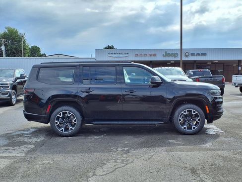 New 2025 Jeep Wagoneer Series II image 22