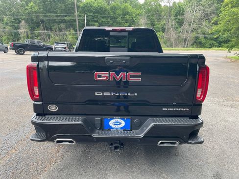 Used 2024 GMC Sierra 1500 Denali w/ Technology Package AWD/4WD image 5