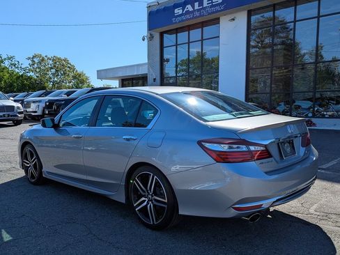 Used 2017 Honda Accord Sport Special Edition image 9