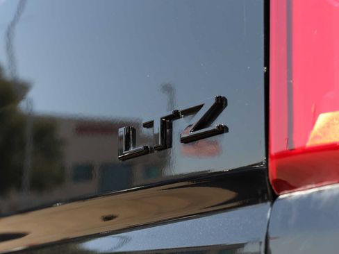 Used 2021 Chevrolet Silverado 2500 LTZ w/ LTZ Plus Package AWD/4WD image 51