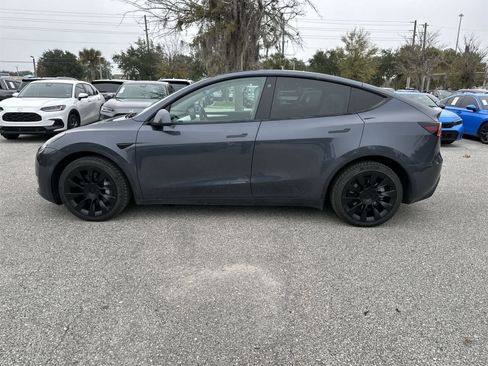 Used 2023 Tesla Model Y Long Range image 3