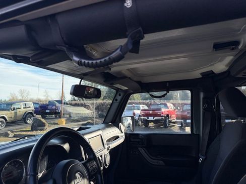 Used 2015 Jeep Wrangler Unlimited Sport w/ Quick Order Package 24S image 24