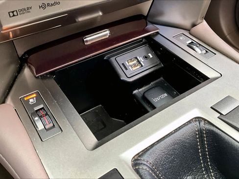 Used 2016 Lexus GX 460 w/ Premium Package image 31