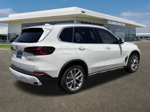 New 2026 BMW X5 xDrive50e AWD/4WD image 11