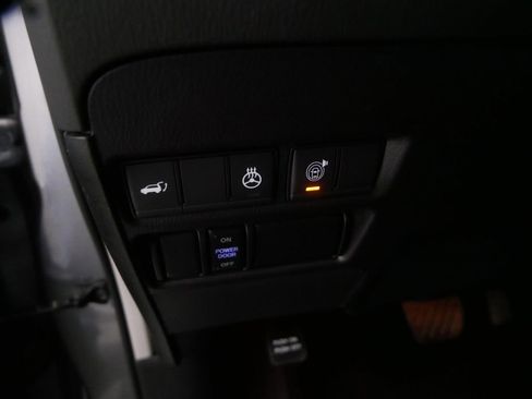 Used 2024 Nissan Armada SL image 17