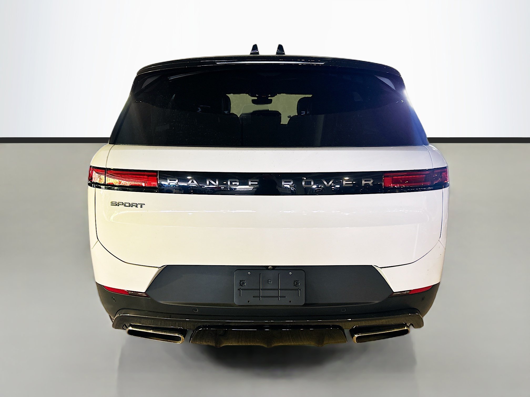 Used 2024 Land Rover Range Rover Sport SE AWD/4WD image 5
