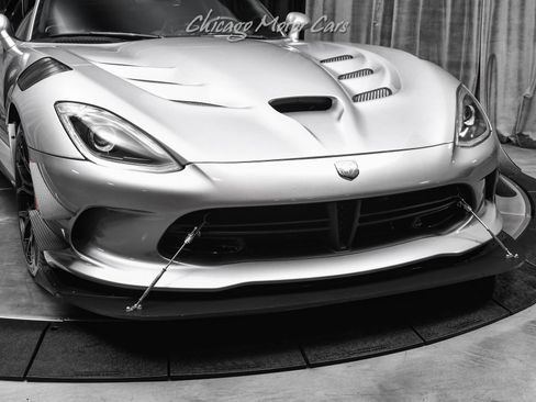 Used 2015 Dodge Viper SRT-10 RWD image 42