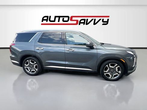 Used 2023 Hyundai Palisade Limited w/ Cargo Package FWD image 8