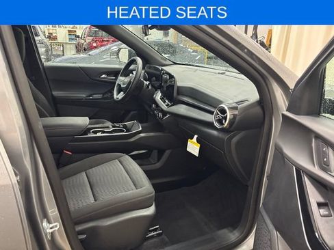 Used 2026 Chevrolet Equinox LT FWD image 13