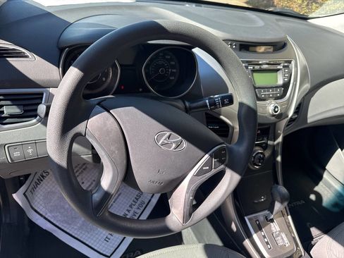 Used 2013 Hyundai Elantra GLS image 15