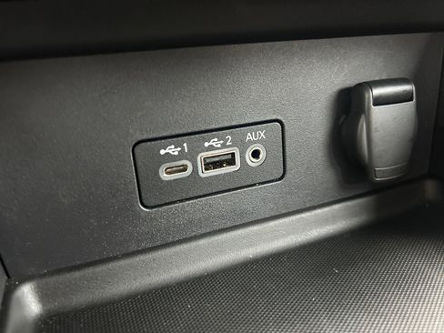 Used 2023 Nissan Sentra SV w/ Trunk Package image 19