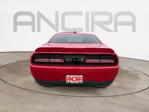 Used 2015 Dodge Challenger SXT Plus RWD image 10